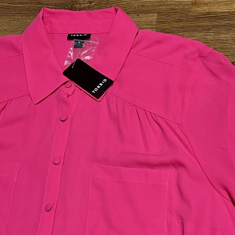 Torrid Shirt Womens Sz 1 1X 14-16 Hot Pink Madison Georgette Button Up Tunic LS